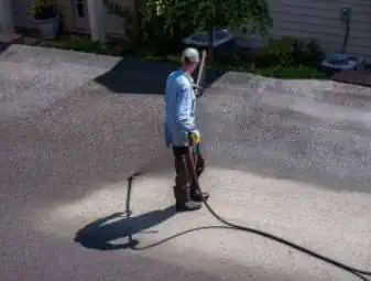 Applying a Sealant to Asphalt